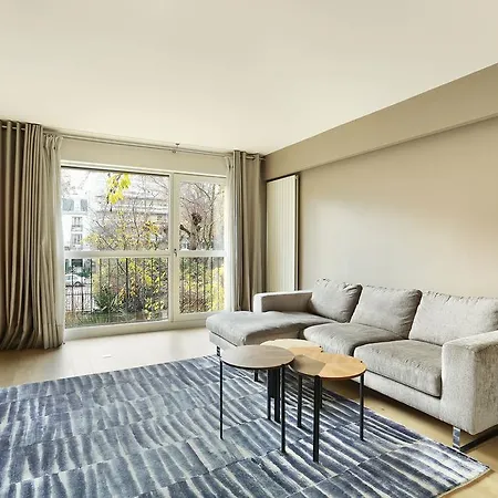 Апартаменты Apartment Neuilly Нёйи-сюр-Сен